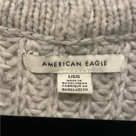 American Eagle Sweater - Picture 2 of 3